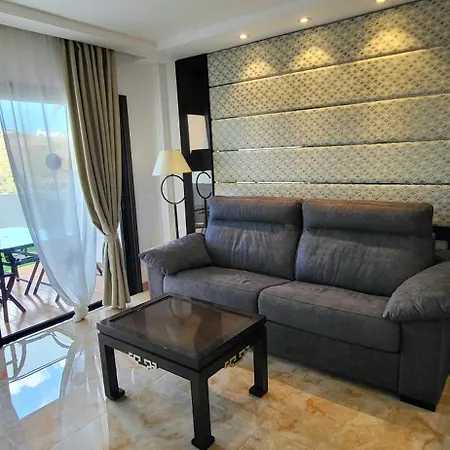 Apartment, Friendly Complex In Tenerife South * 圣米格尔德阿沃纳